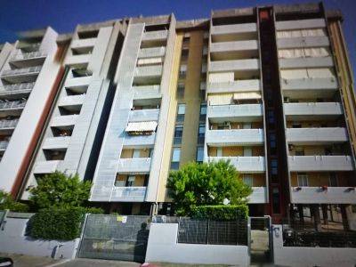 Appartamento di  3 vani /115 mq  a Bari (zona LOSETO)