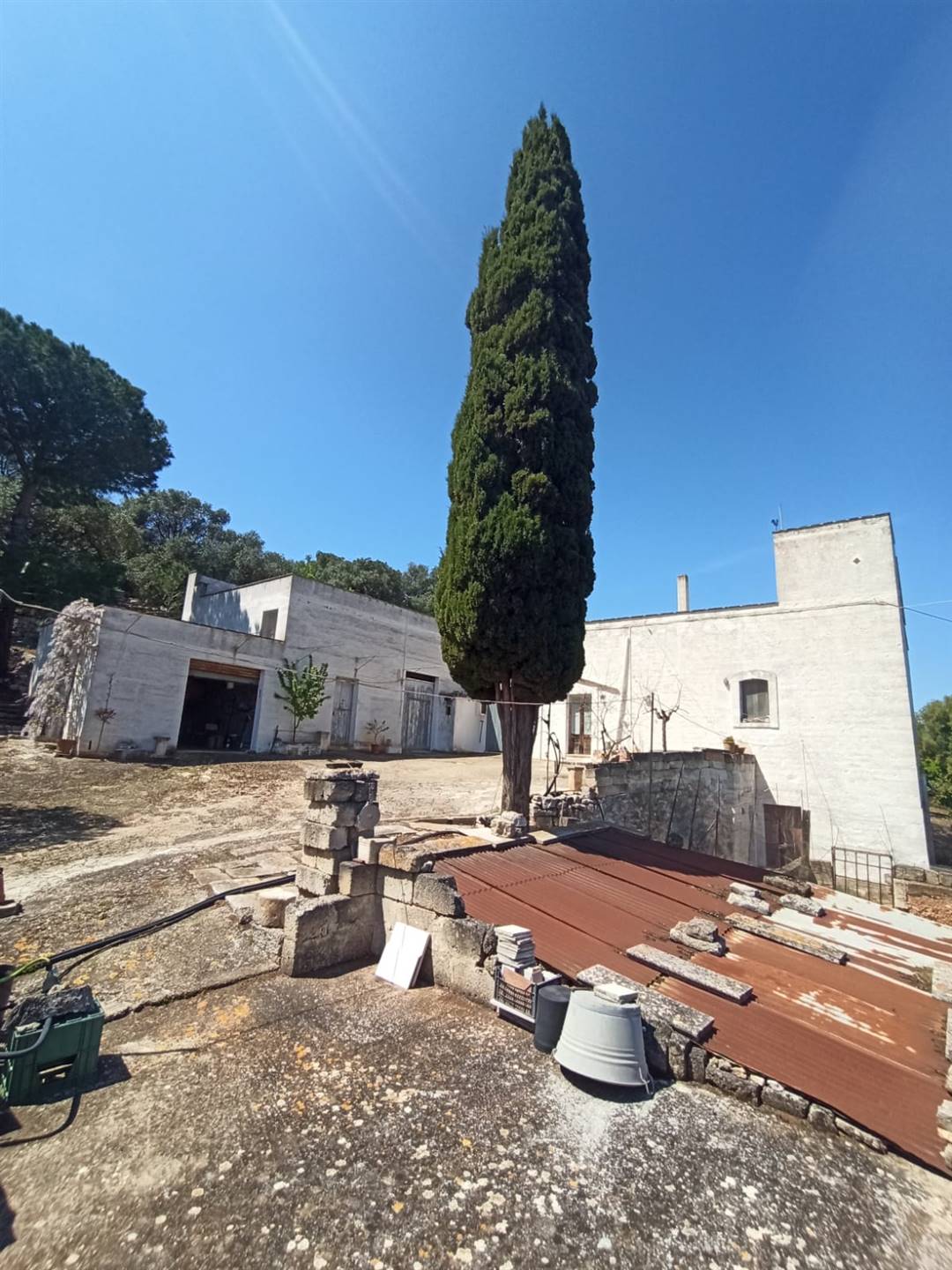 Rustico / Casale / Masseria di  6 vani /200 mq  a Monopoli