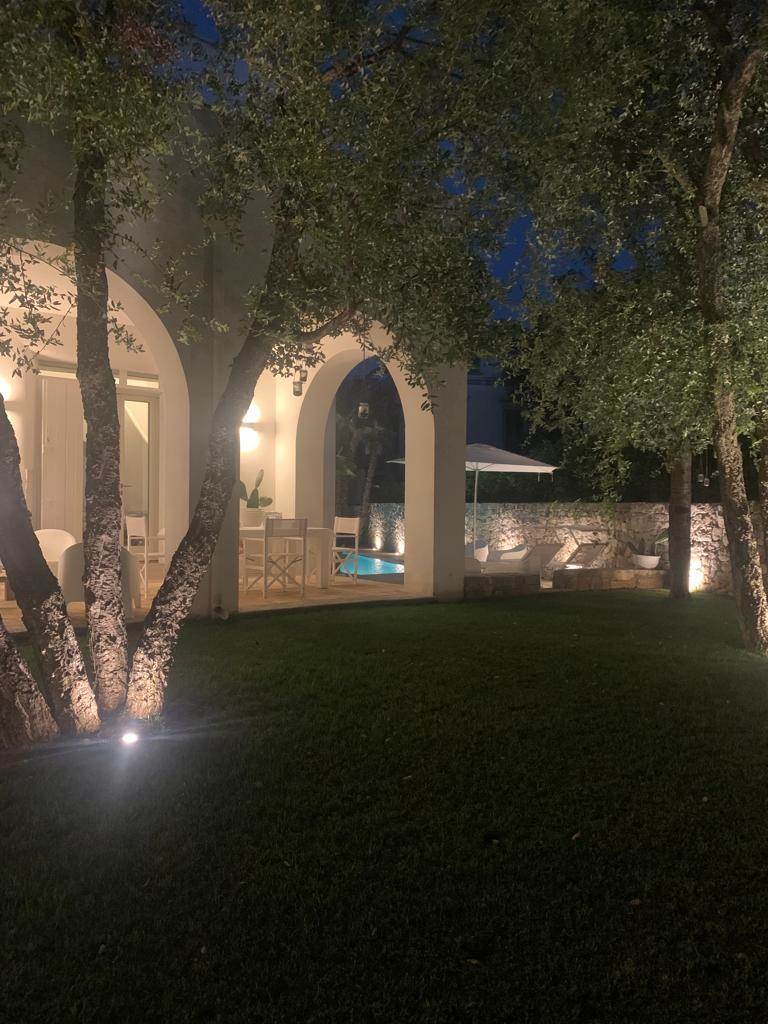 Villa (zona residenziale) di  6 vani /600 mq  a Fasano