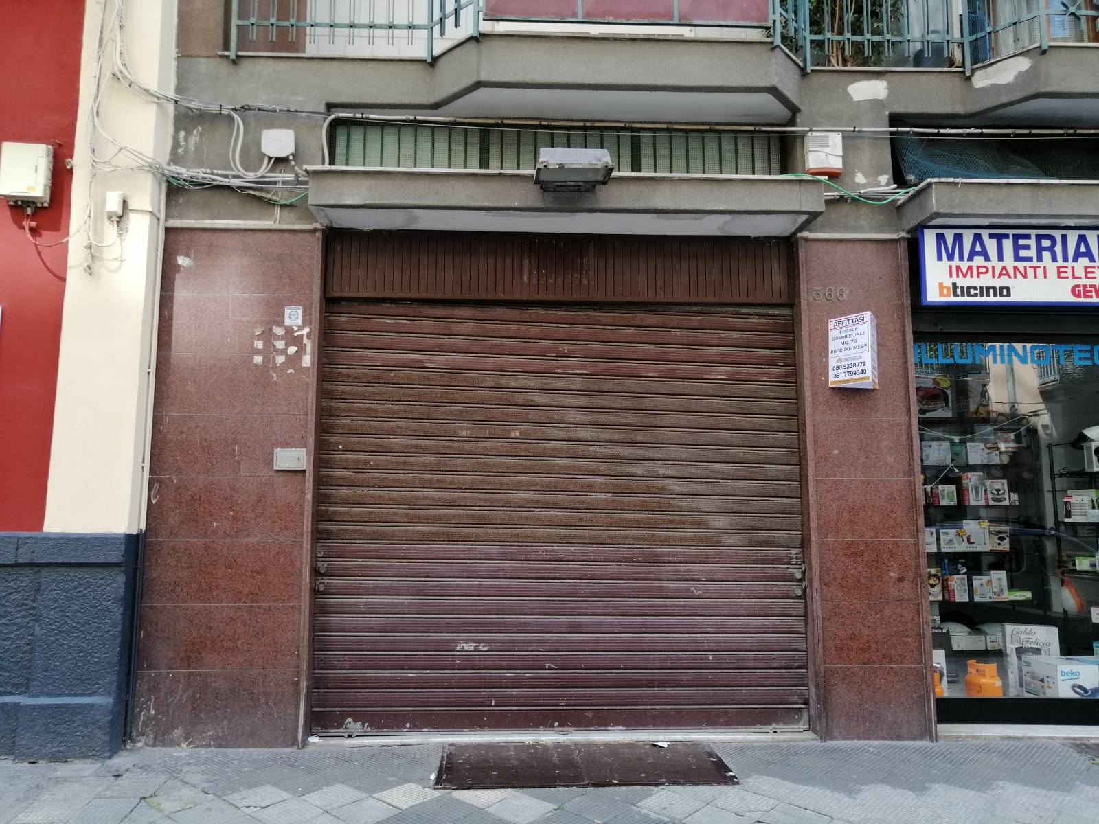 Attività / Licenza di  1 vani /75 mq  a Bari (zona LIBERTà)