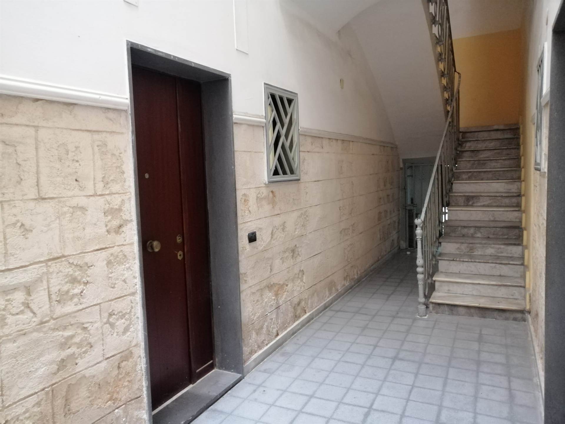 Appartamento di  2 vani /68 mq  a Bari (zona LIBERTà)