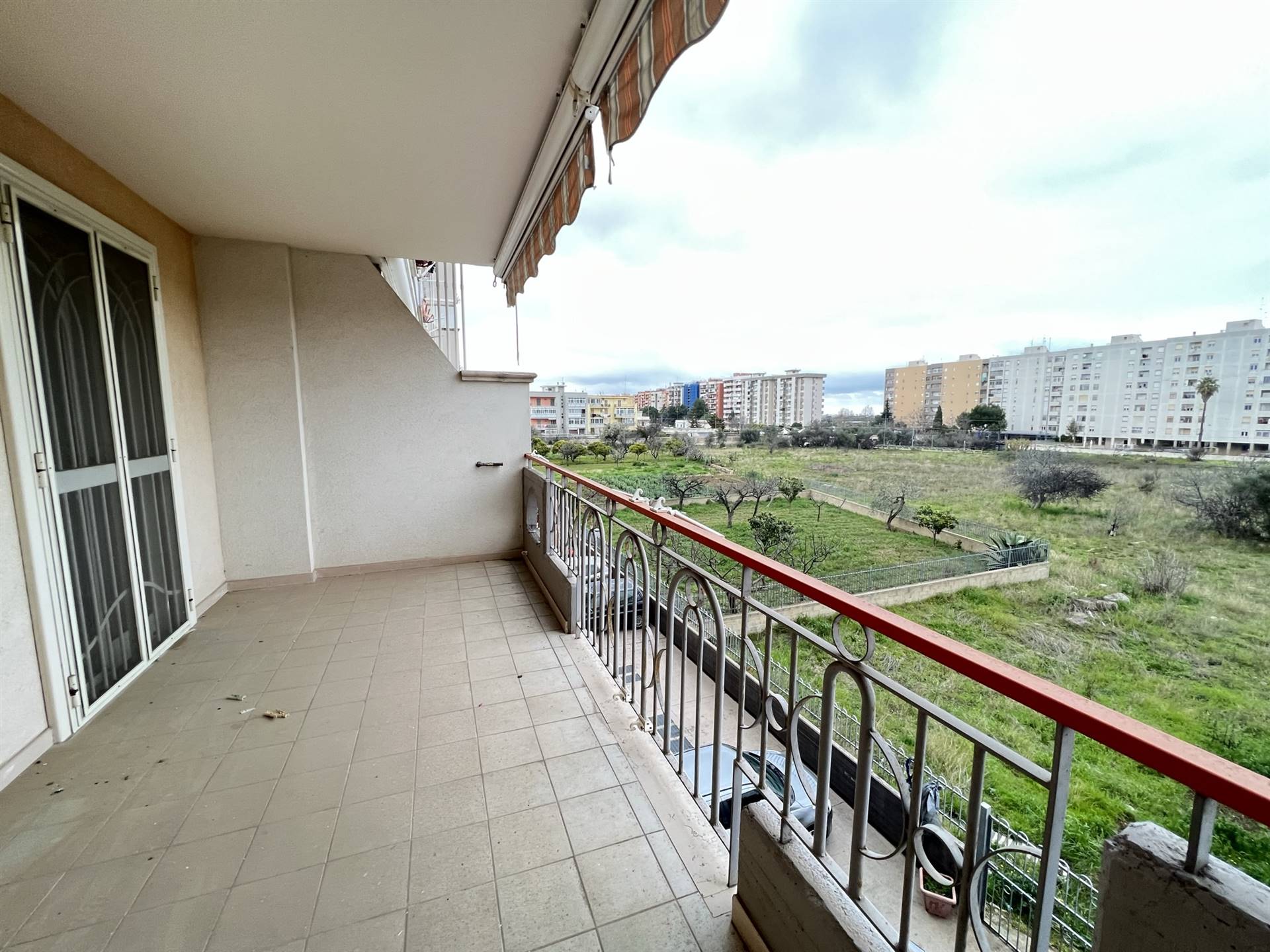 Appartamento di  3 vani /119 mq  a Bari (zona CARBONARA / CEGLIE)