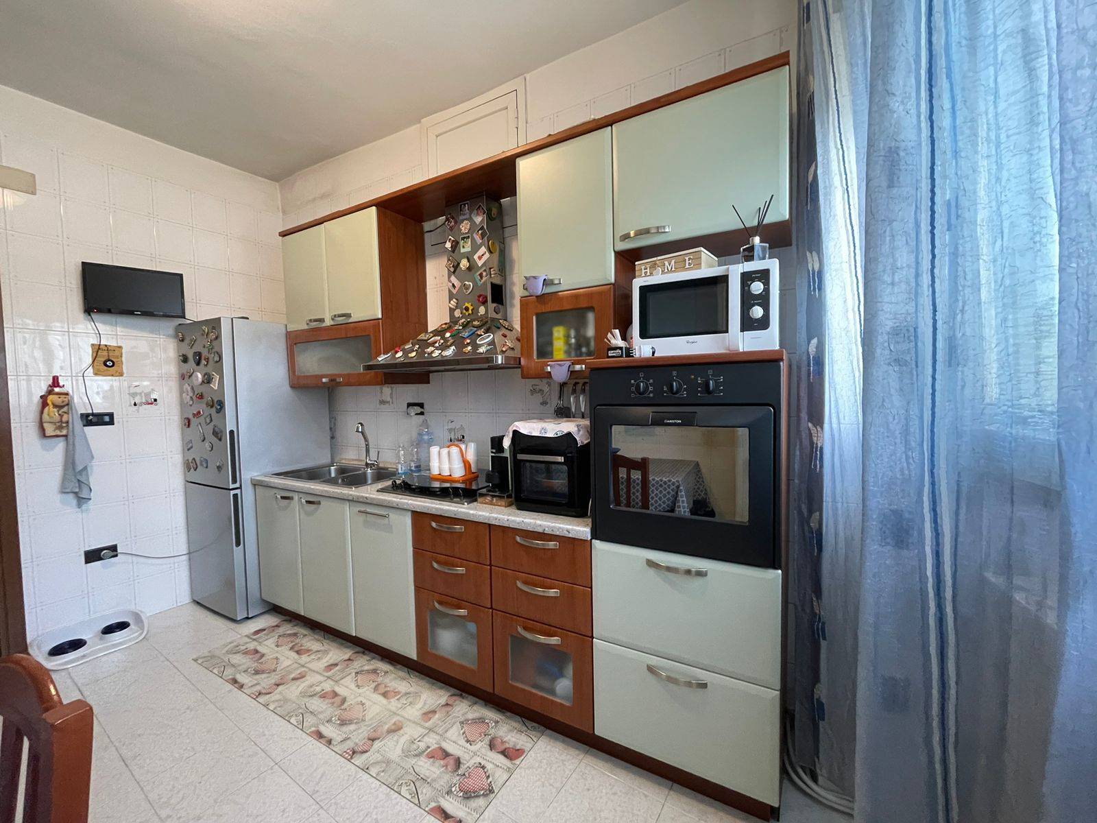 Appartamento di  3 vani /100 mq  a Bari (zona STANIC)