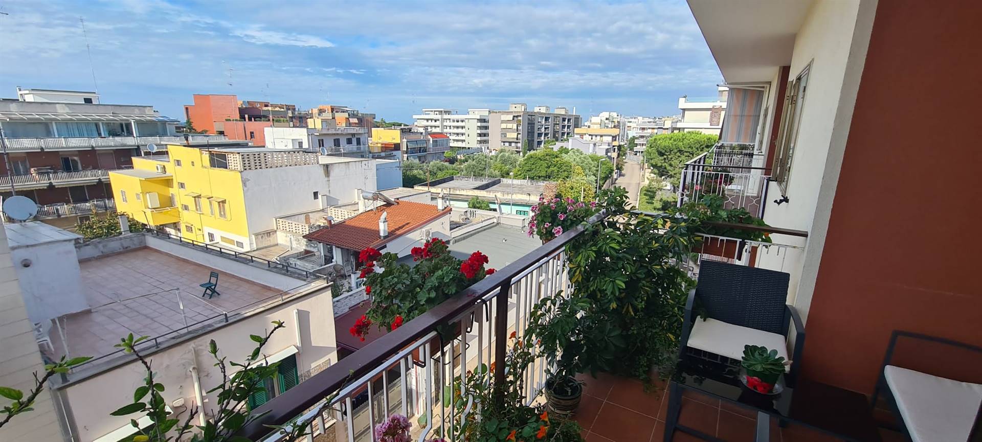 Appartamento di  3 vani /108 mq  a Bari (zona PALESE)