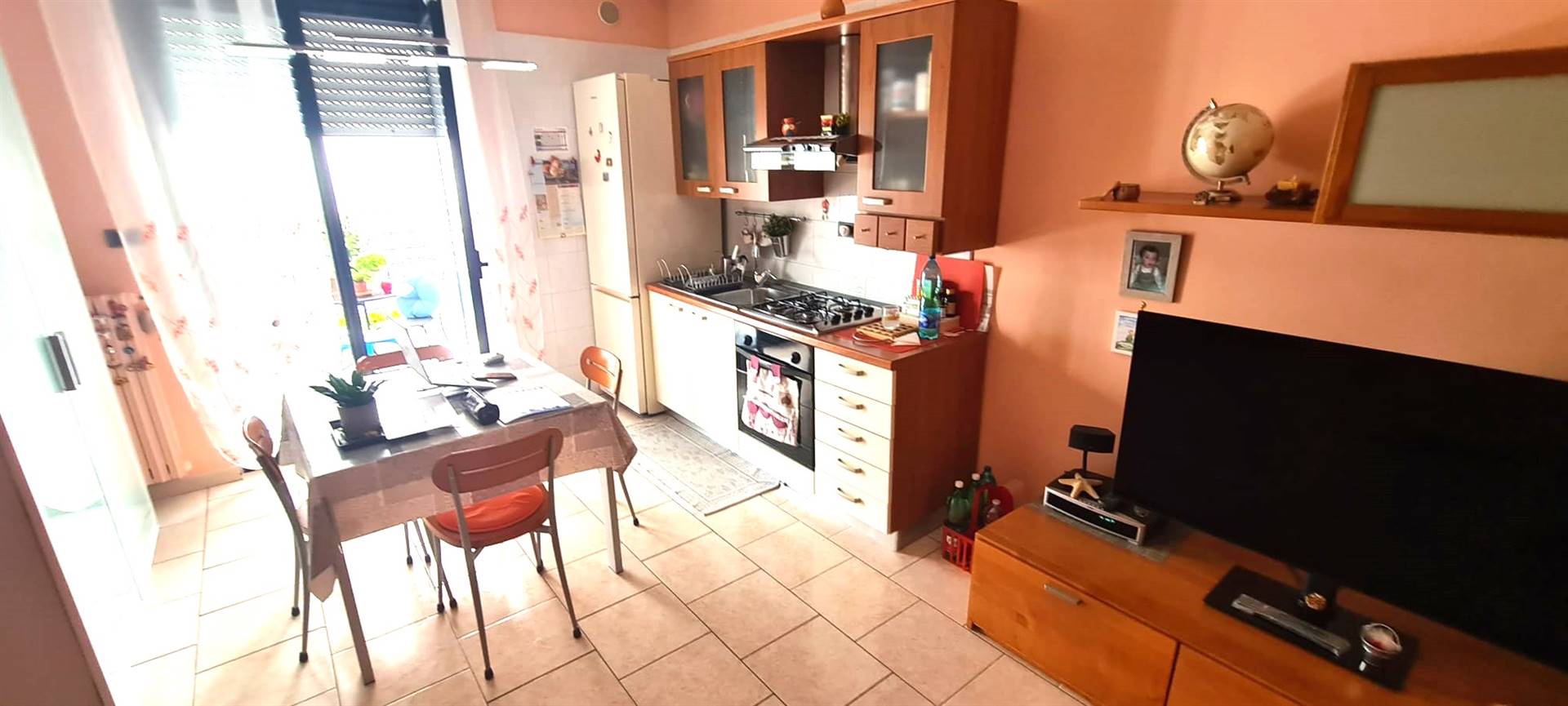 Appartamento di  2 vani /60 mq  a Bari (zona PALESE)