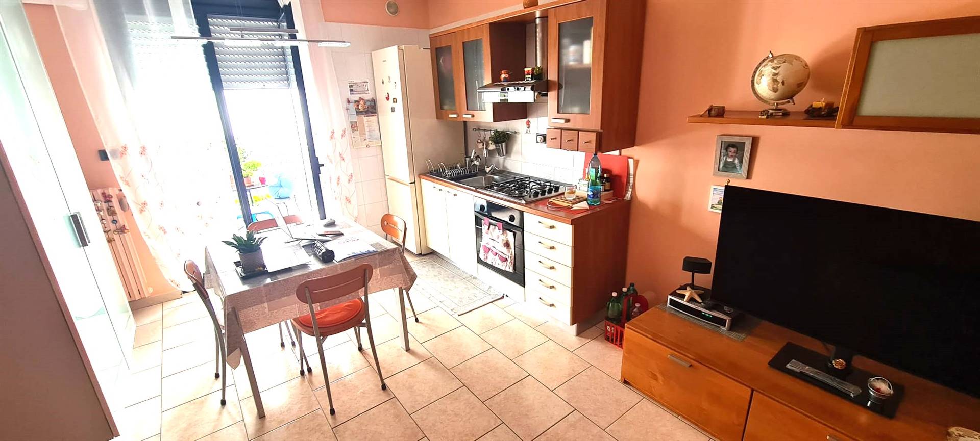 Appartamento di  2 vani /60 mq  a Bari (zona PALESE)