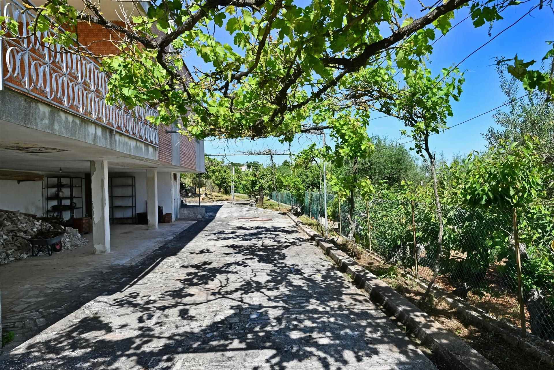 Villa (zona residenziale) di  5 vani /100 mq  a Putignano (zona AGRO DI PUTIGNANO)