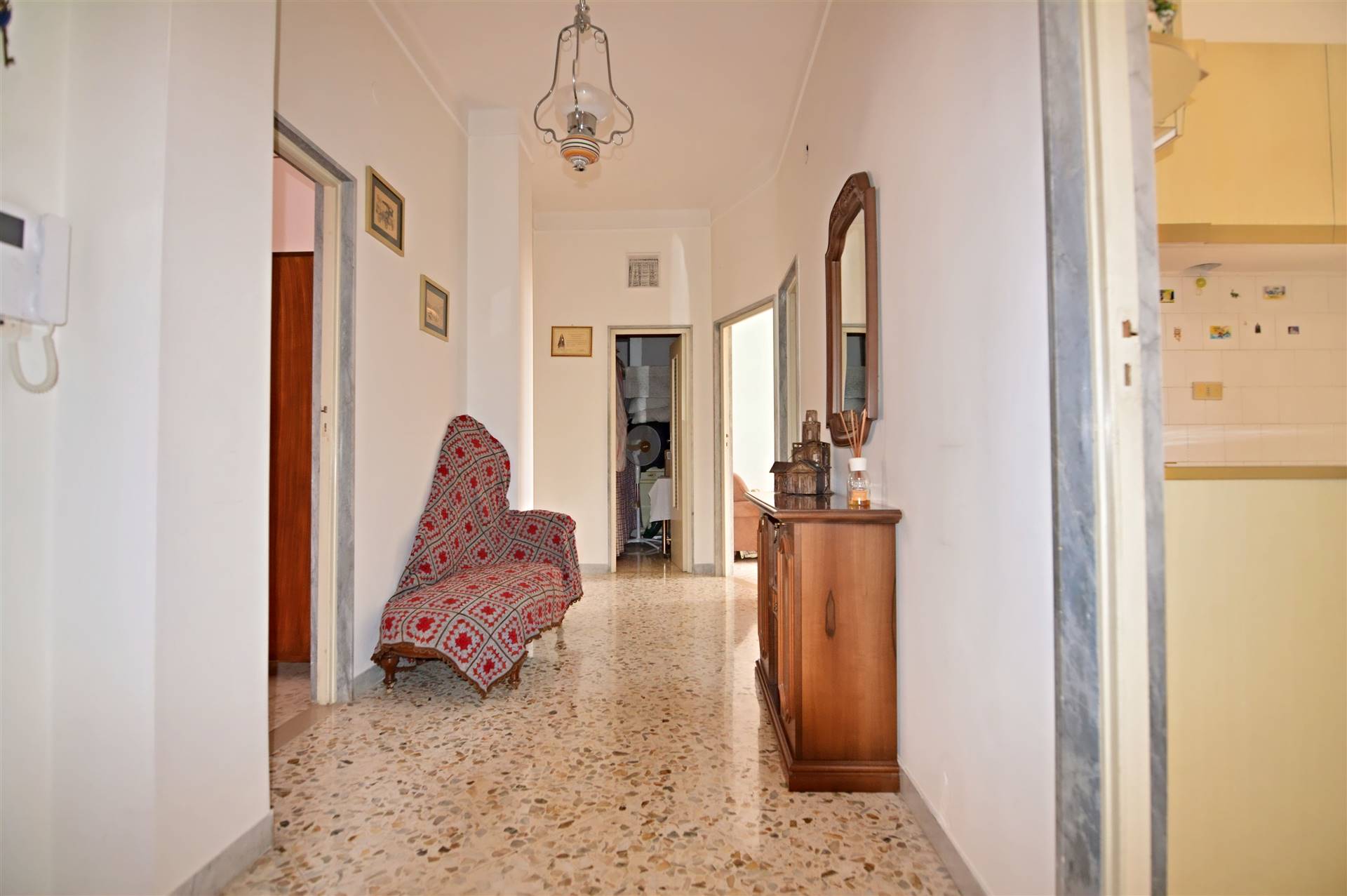 Appartamento di  3 vani /94 mq  a Putignano (zona SAN DOMENICO)