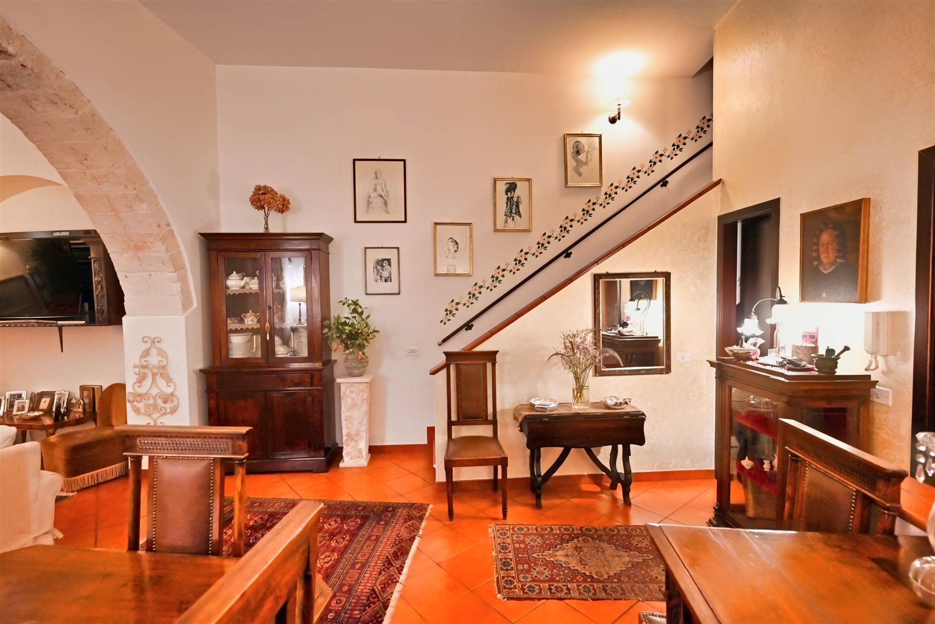 Casa indipendente di  5 vani /190 mq  a Putignano (zona CENTRO STORICO)