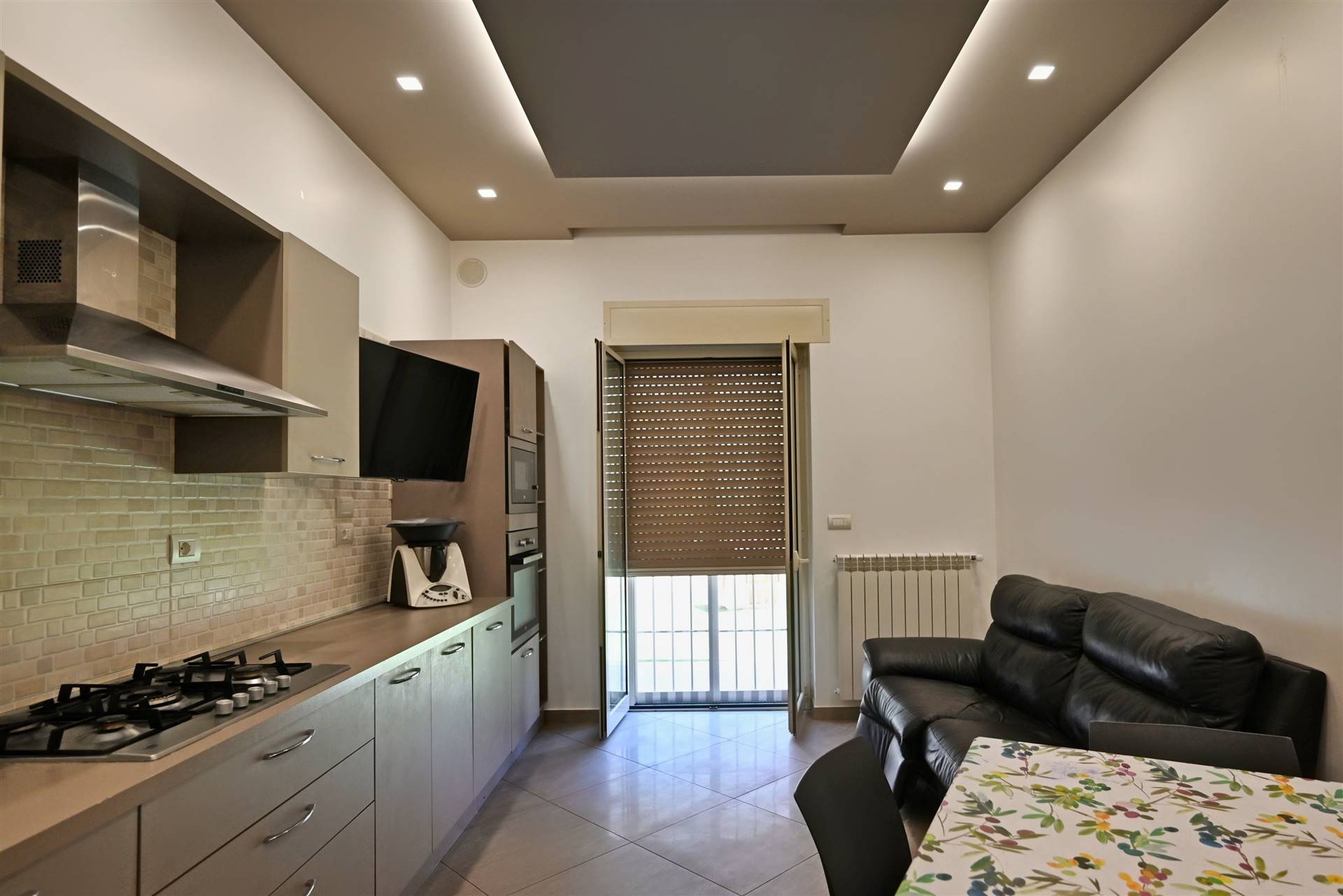 Appartamento di  4 vani /115 mq  a Putignano (zona CENTRO)