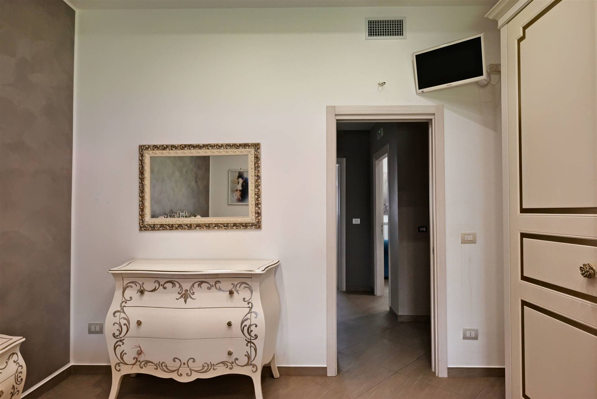 Appartamento di  4 vani /115 mq  a Putignano (zona CENTRO)