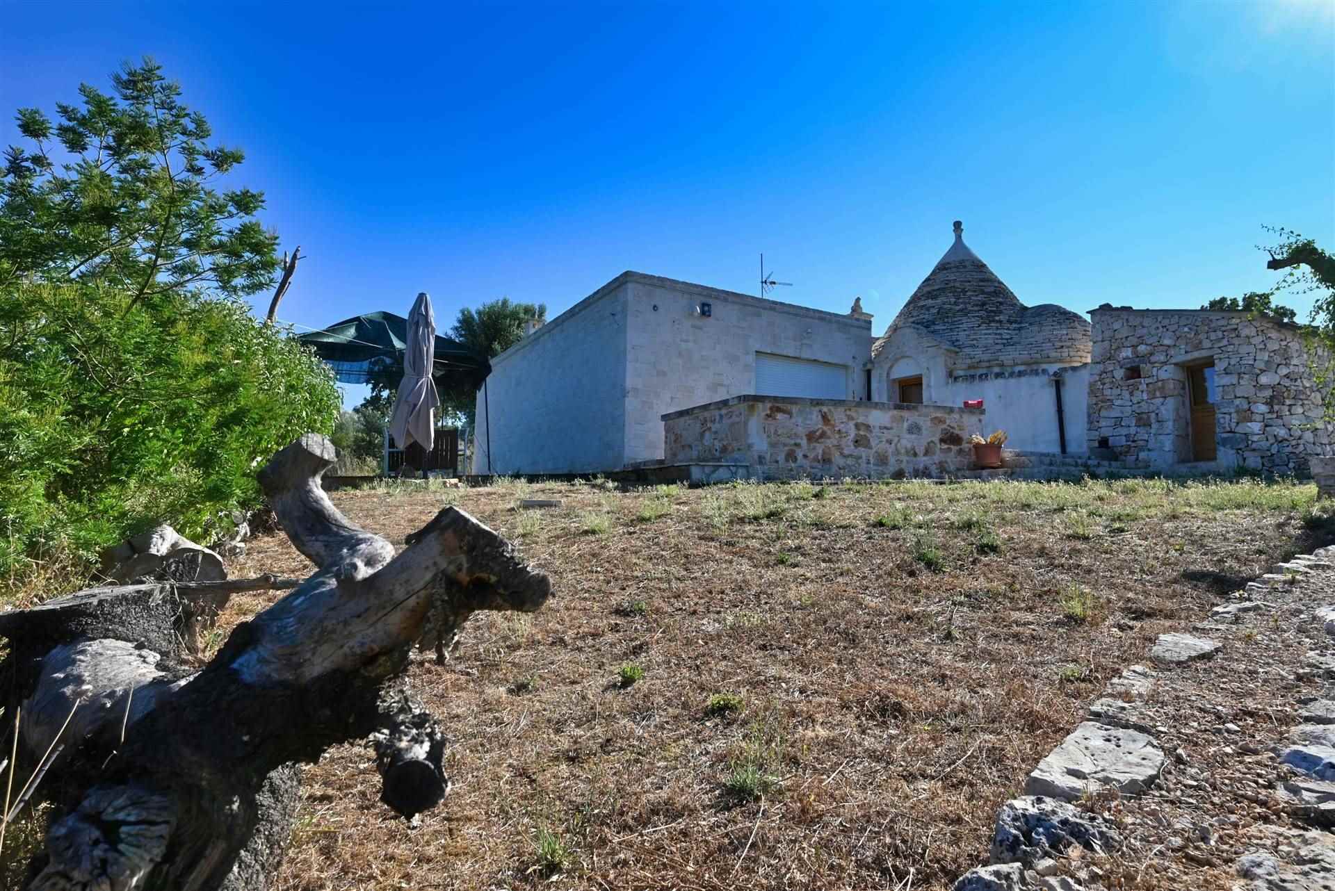 Trullo di  3 vani /80 mq  a Putignano (zona AGRO DI PUTIGNANO)