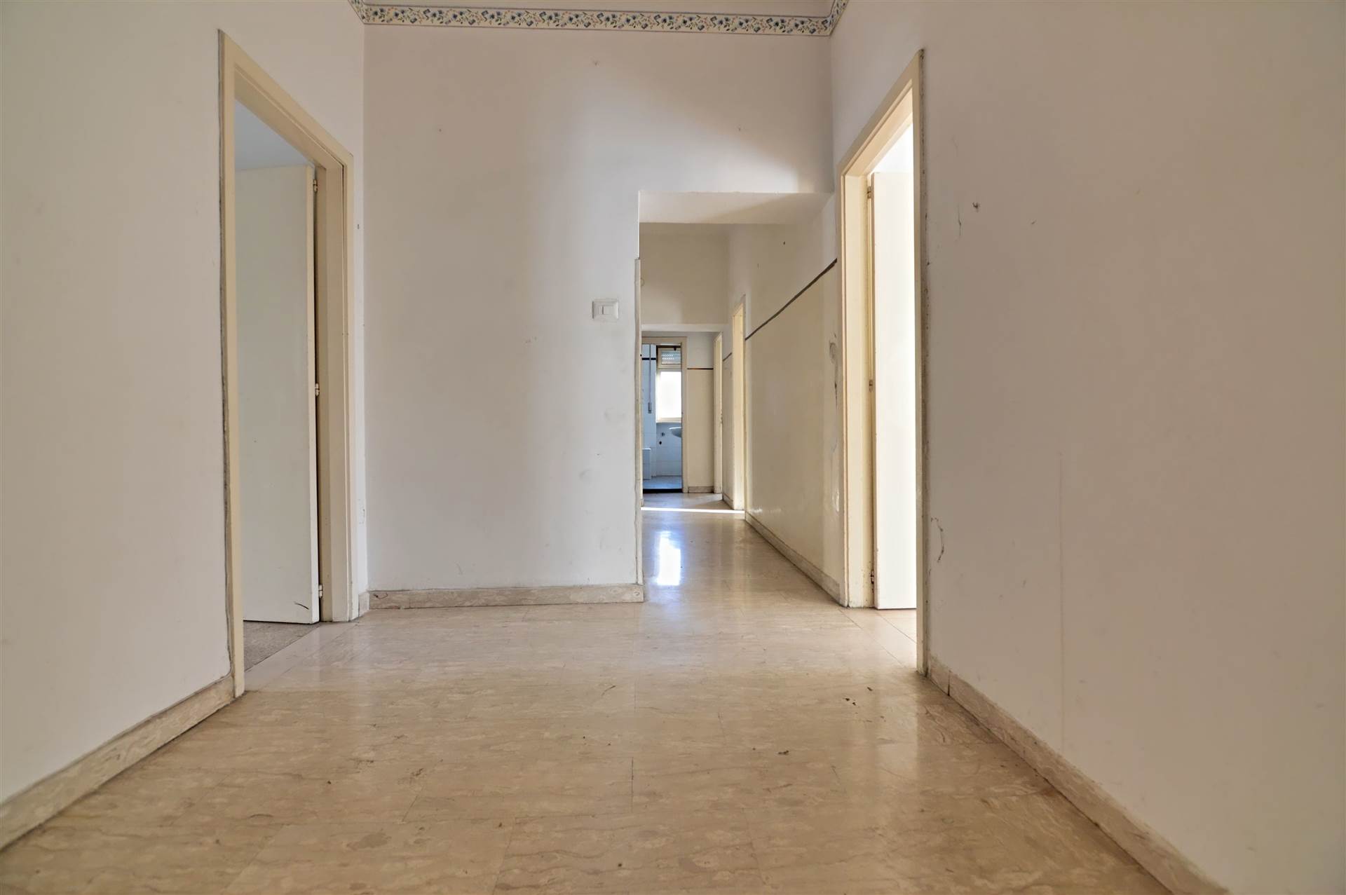 Appartamento di  5 vani /167 mq  a Putignano (zona SAN FILIPPO)