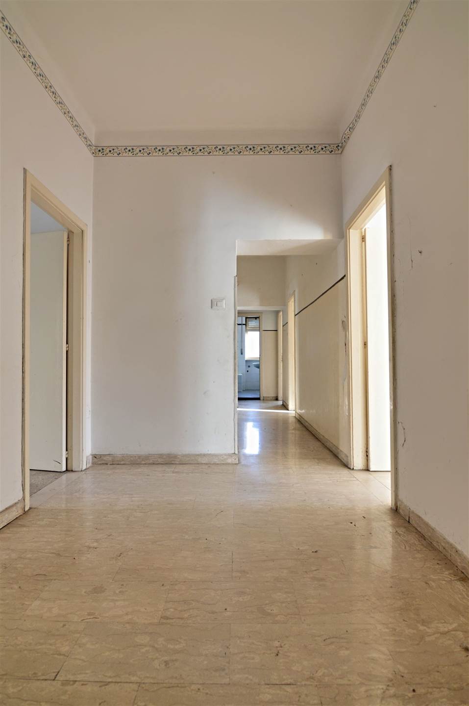 Appartamento di  5 vani /167 mq  a Putignano (zona SAN FILIPPO)