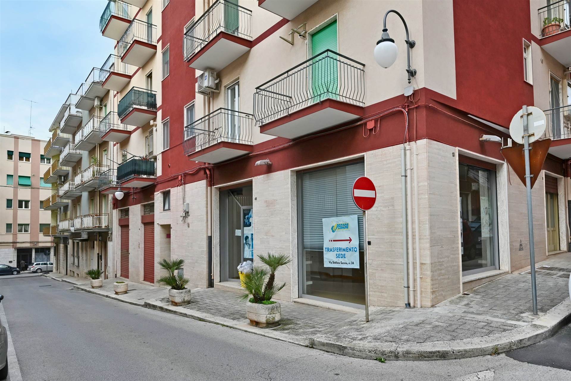 Negozio di  2 vani /50 mq  a Putignano (zona CENTRO)