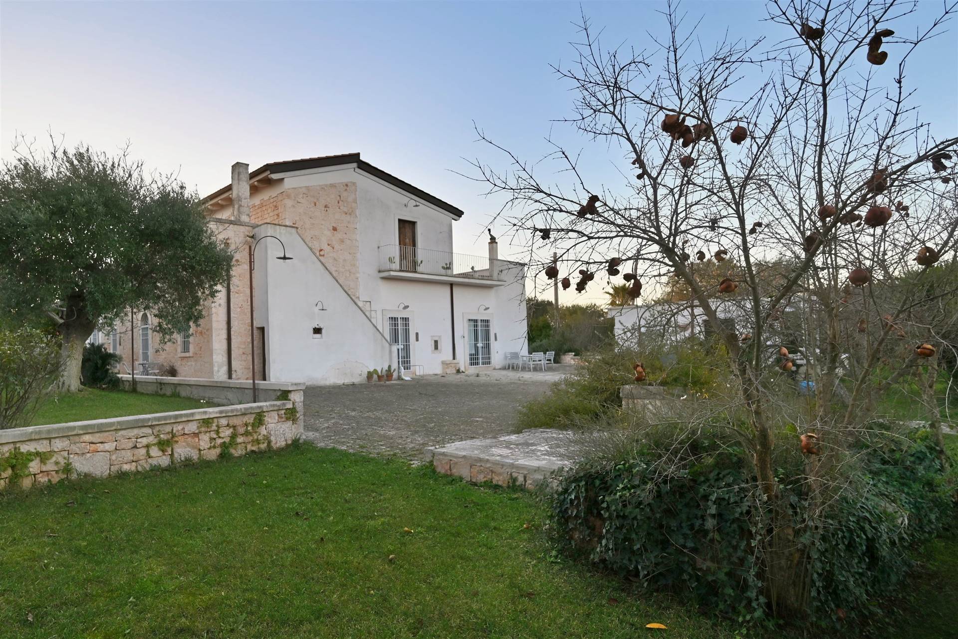 Rustico / Casale / Masseria di  6 vani /485 mq  a Monopoli (zona ANTONELLI)