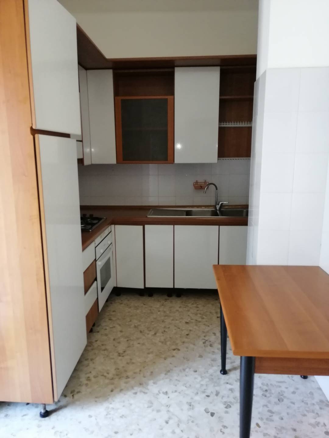 Appartamento di  3 vani /90 mq  a Bari (zona SAN PASQUALE)