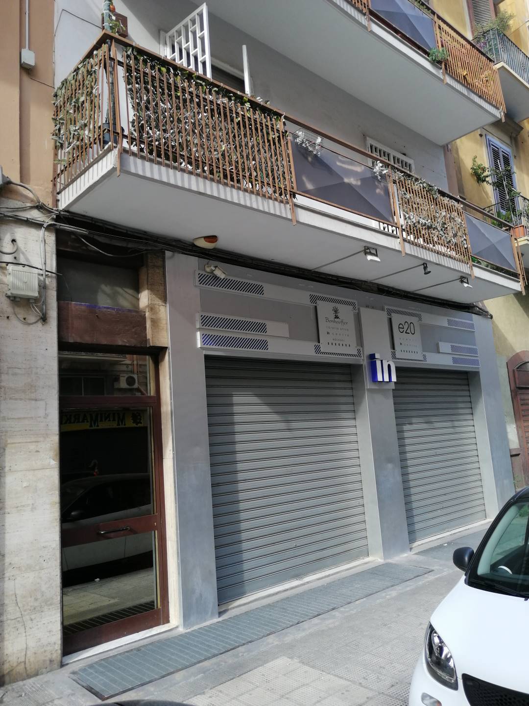 Negozio di  2 vani /281 mq  a Bari (zona LIBERTà)