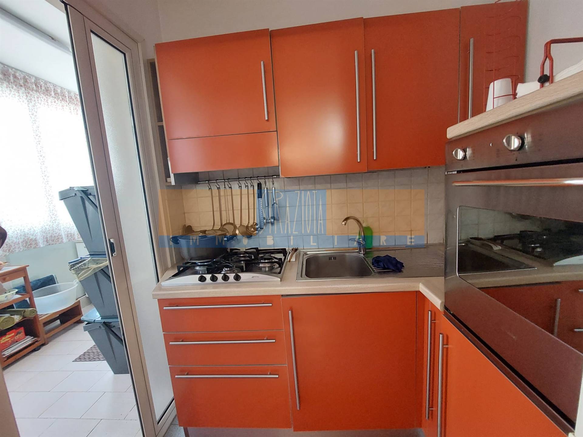 Appartamento di  3 vani /100 mq  a Bari (zona CAPO SCARDICCHIO, OSPEDALE SAN PAOLO)