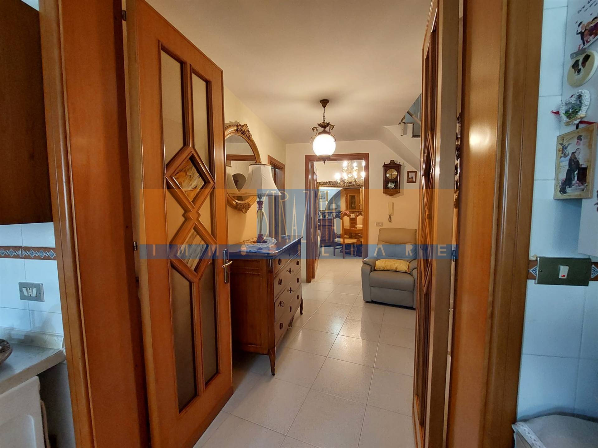 Casa indipendente di  3 vani /120 mq  a Bari (zona CARBONARA / CEGLIE)