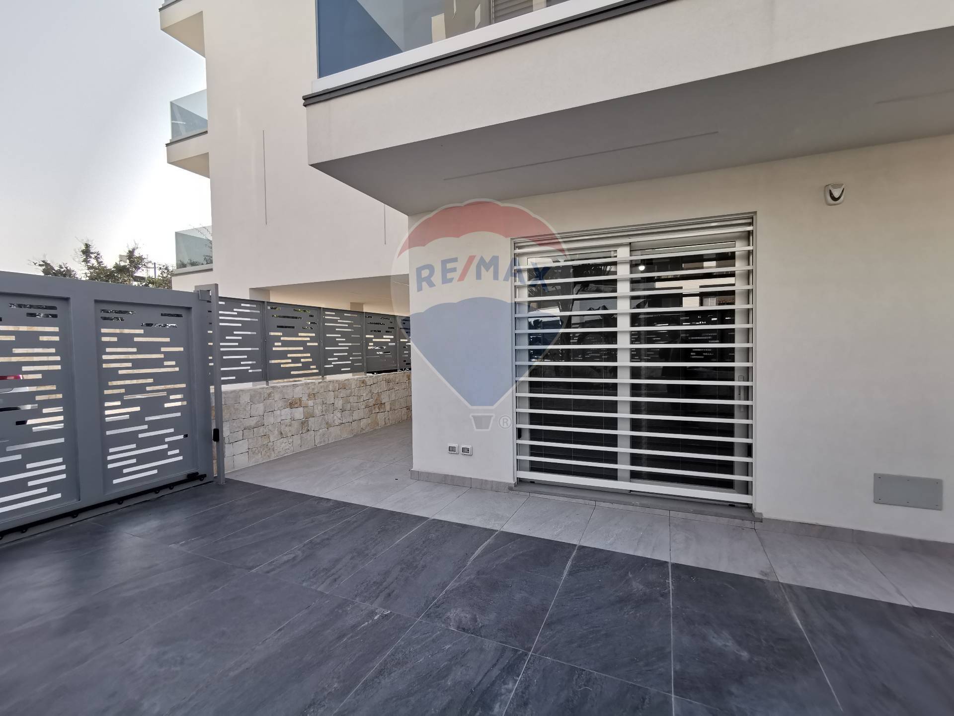 Appartamento di  2 vani /57 mq  a Bari - Poggiofranco (zona Poggiofranco)