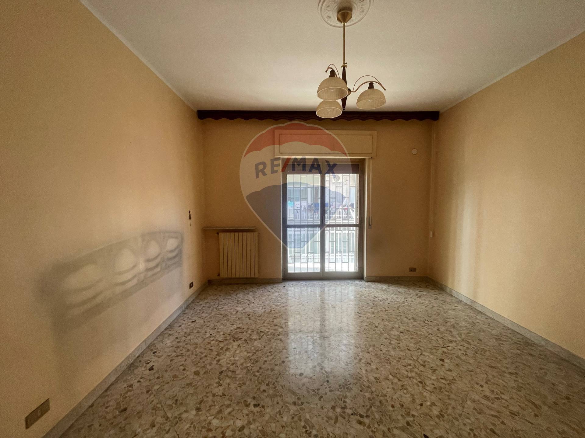 Appartamento di  3 vani /107 mq  a Bari - Poggiofranco (zona Poggiofranco)