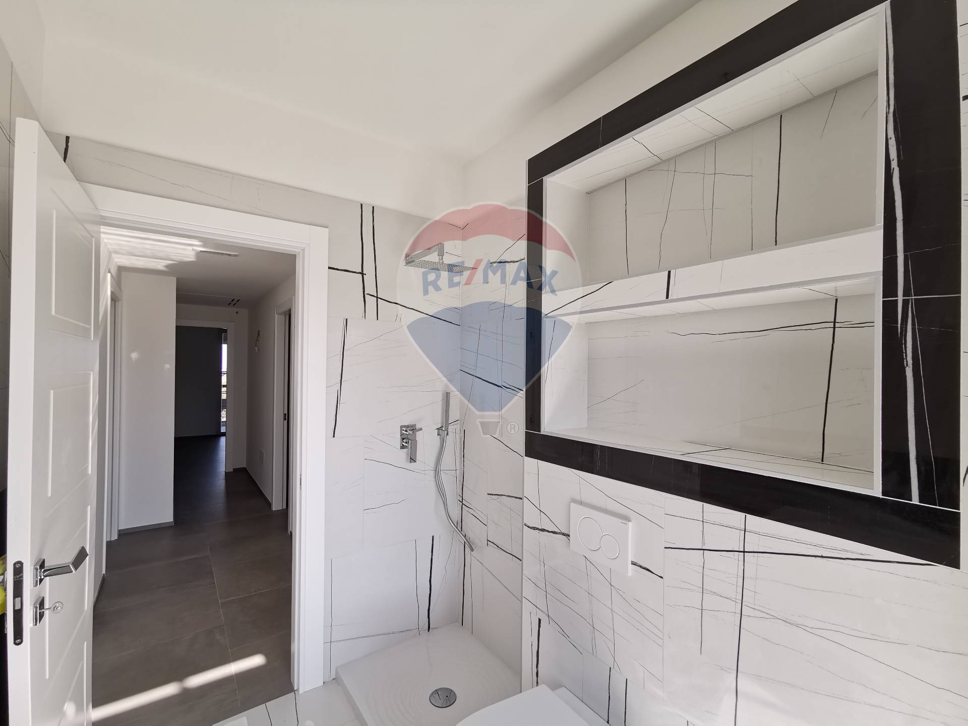 Appartamento di  5 vani /159 mq  a Bari - San Pasquale alta (zona S. Pasquale)