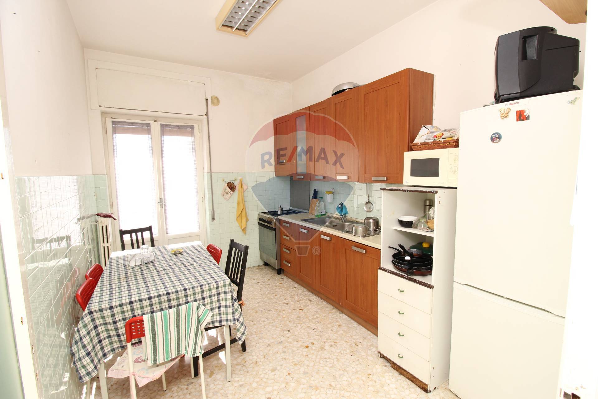 Appartamento di  4 vani /128 mq  a Bari - San Pasquale alta (zona S. Pasquale)