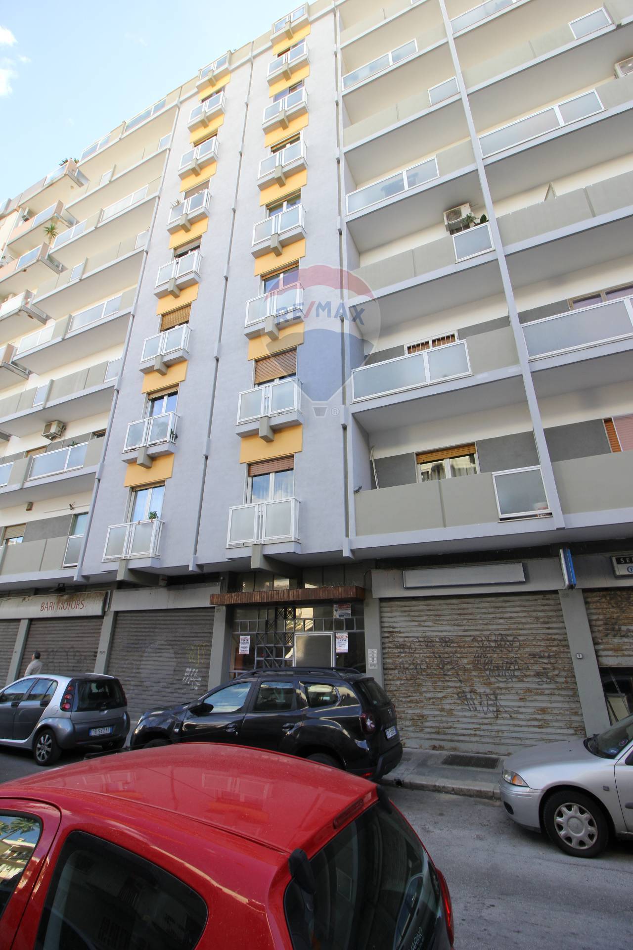 Appartamento di  4 vani /128 mq  a Bari - San Pasquale alta (zona S. Pasquale)