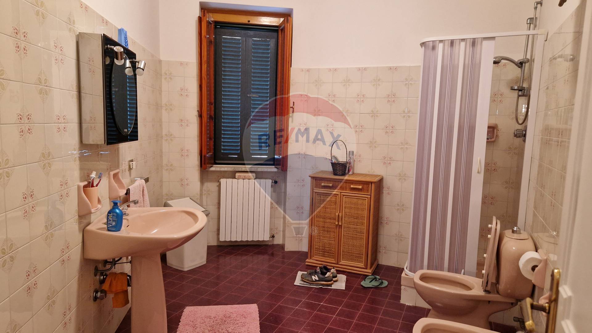 Villa (zona residenziale) di  6 vani /300 mq  a Conversano