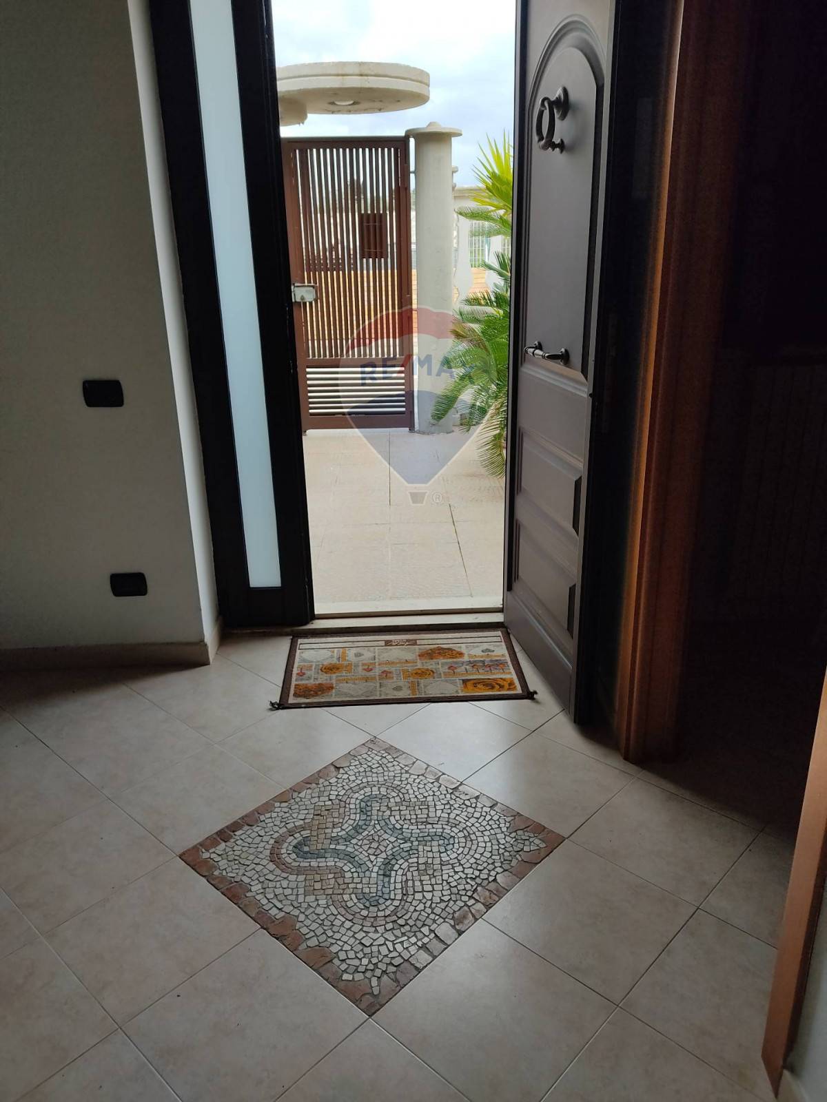 Villa (zona residenziale) di  4 vani /120 mq  a Valenzano