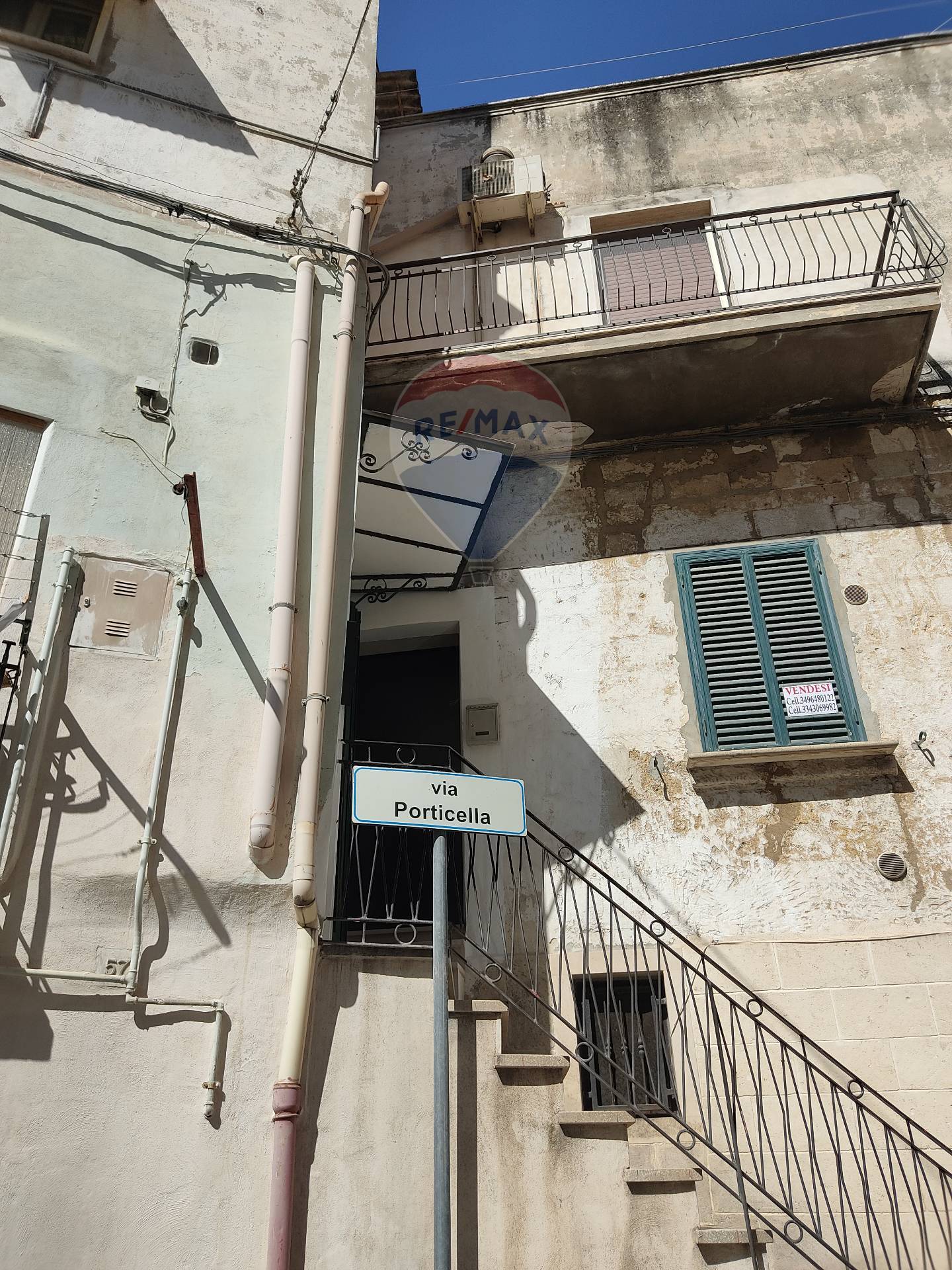 Casa indipendente di  2 vani /60 mq  a Gravina in Puglia