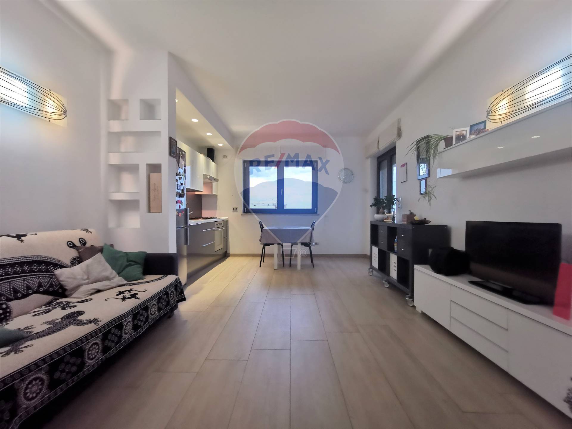 Appartamento di  2 vani /60 mq  a Bari - Poggiofranco (zona Poggiofranco)