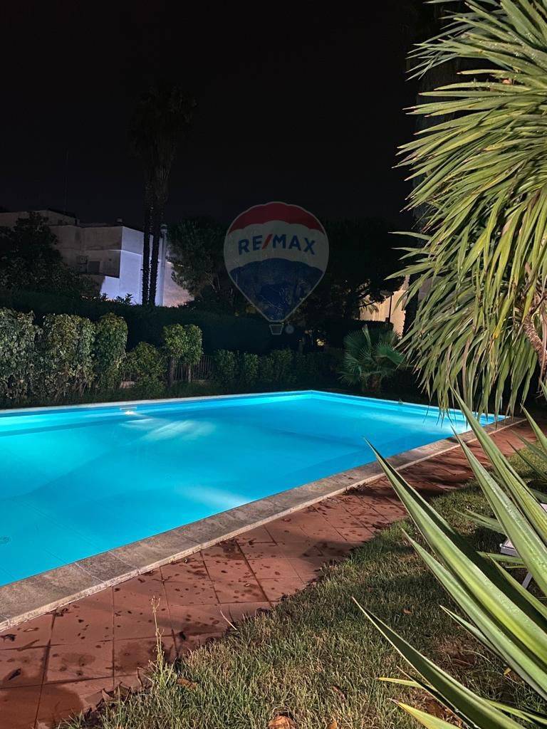 Villa (zona residenziale) di  5 vani /350 mq  a Bari - San Pasquale alta (zona S. Pasquale)