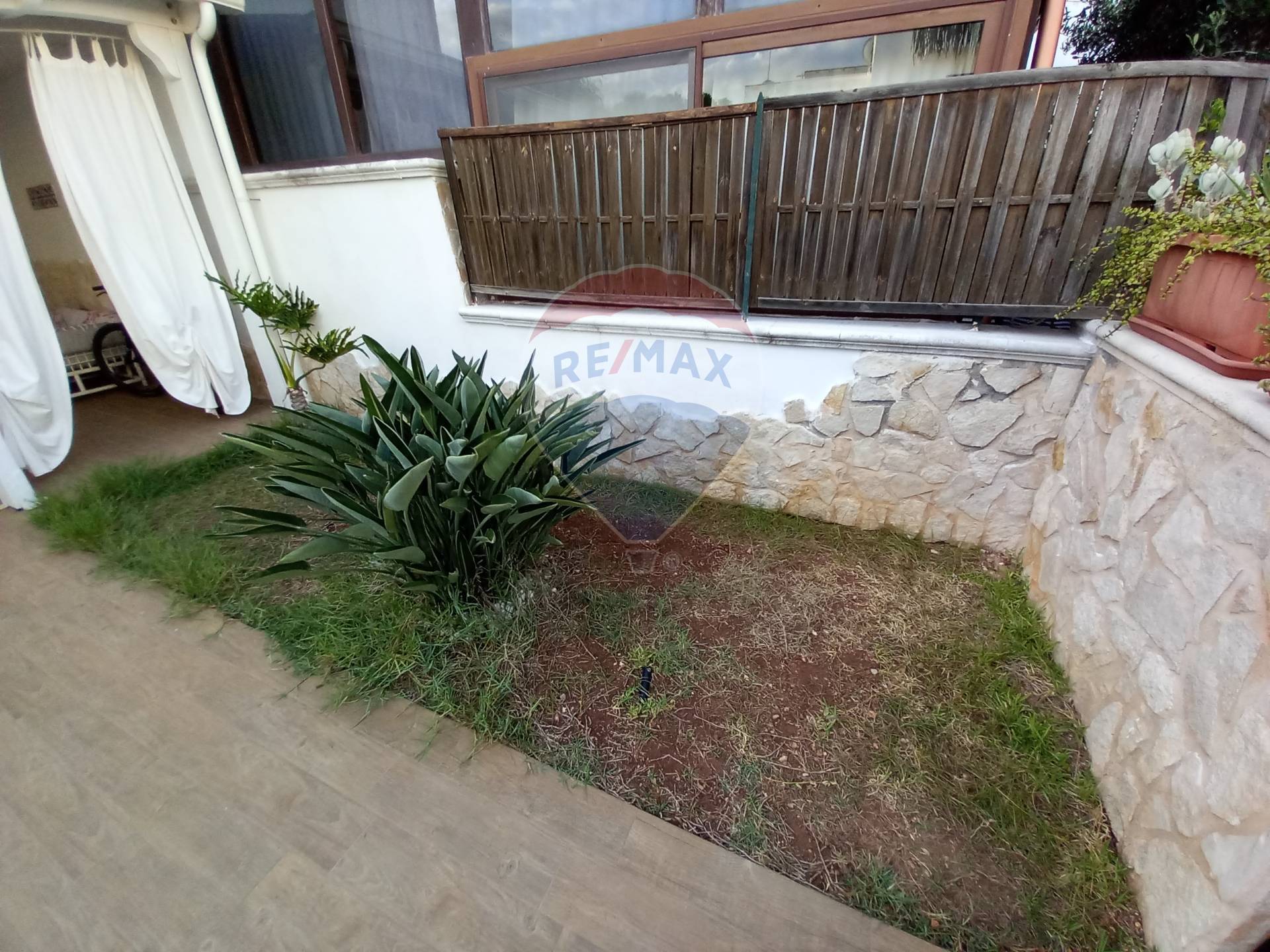 Villa (zona residenziale) di  3 vani /74 mq  a Carovigno (zona Specchiolla)