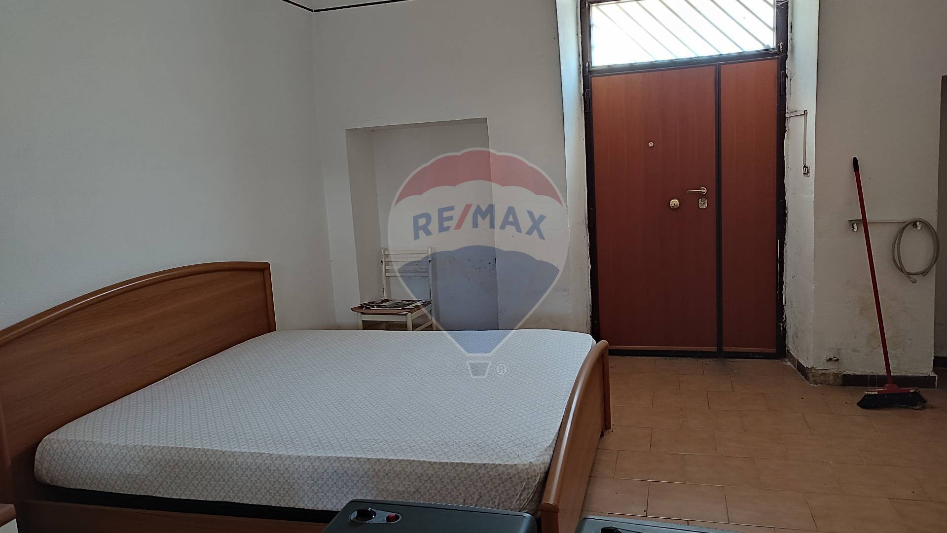 Casa indipendente di  6 vani /244 mq  a Bari - Loseto (zona Loseto)