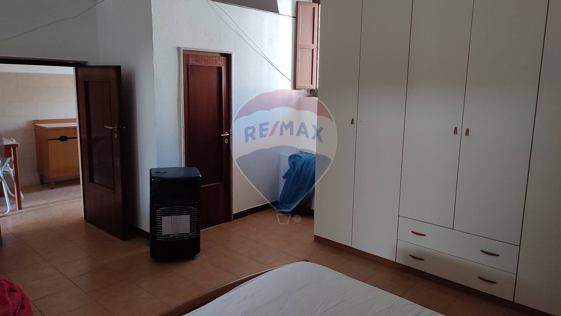 Casa indipendente di  6 vani /244 mq  a Bari - Loseto (zona Loseto)