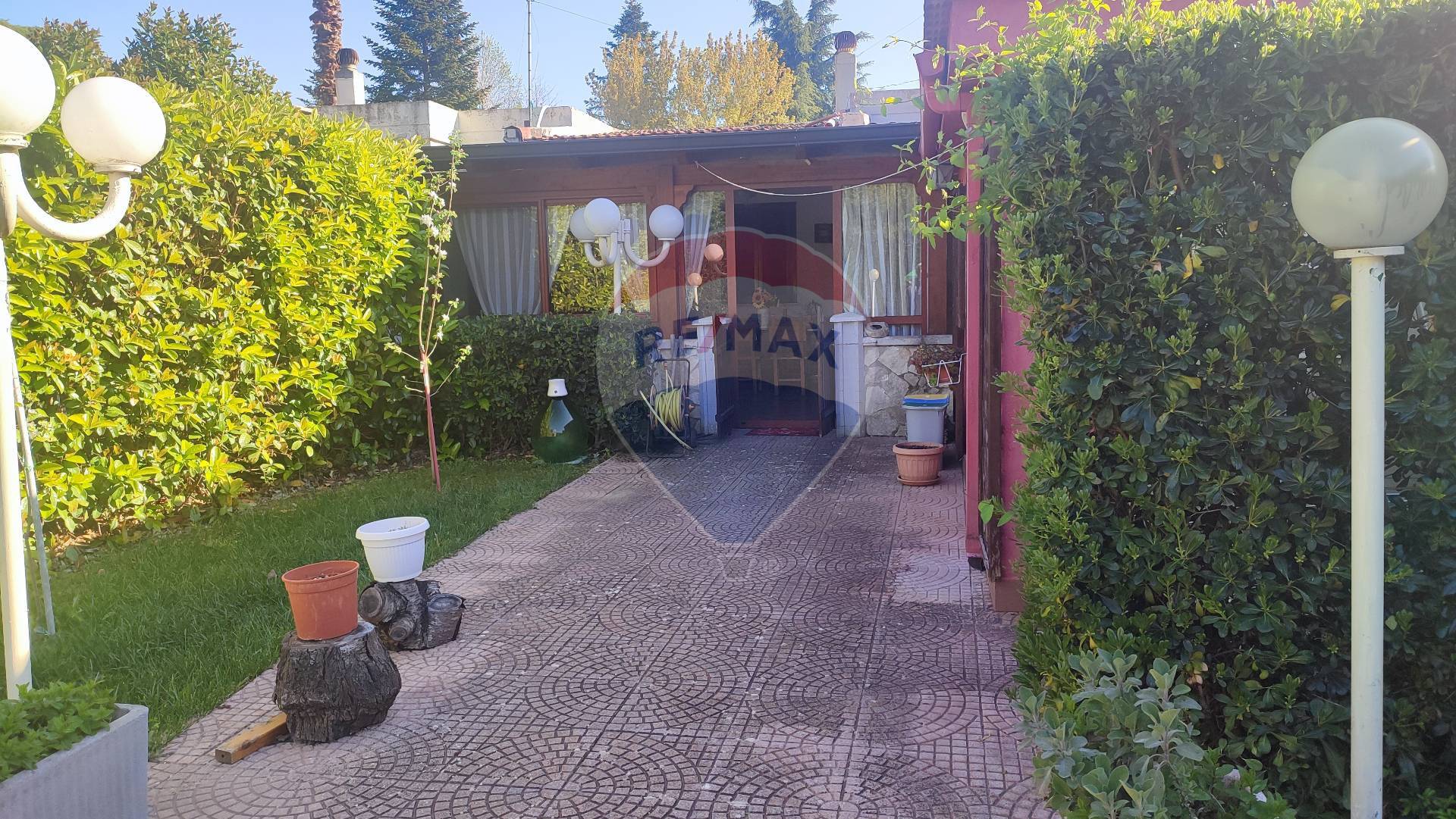 Villa (zona residenziale) di  3 vani /88 mq  a Cassano delle Murge