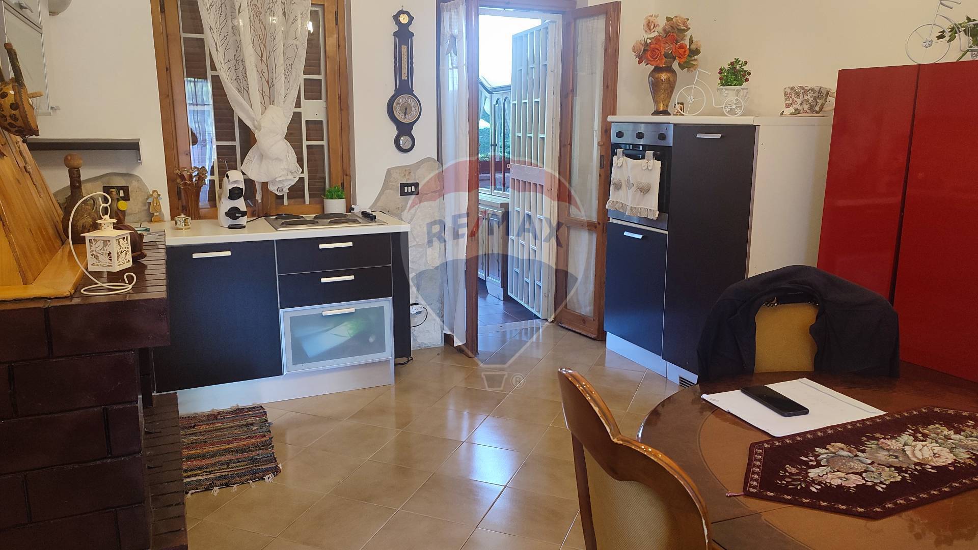 Villa (zona residenziale) di  3 vani /88 mq  a Cassano delle Murge