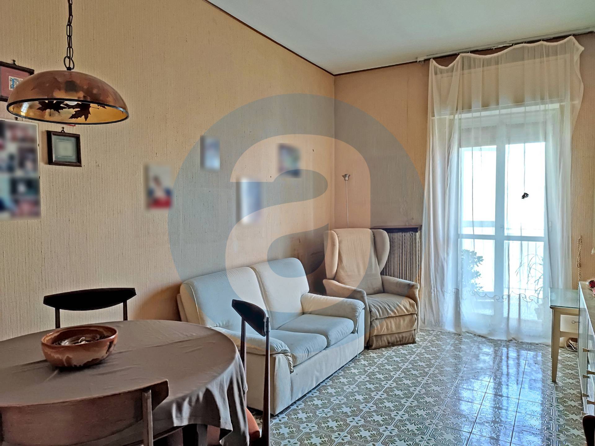 Appartamento di  6 vani /210 mq  a Bari - Murat (zona Murat)