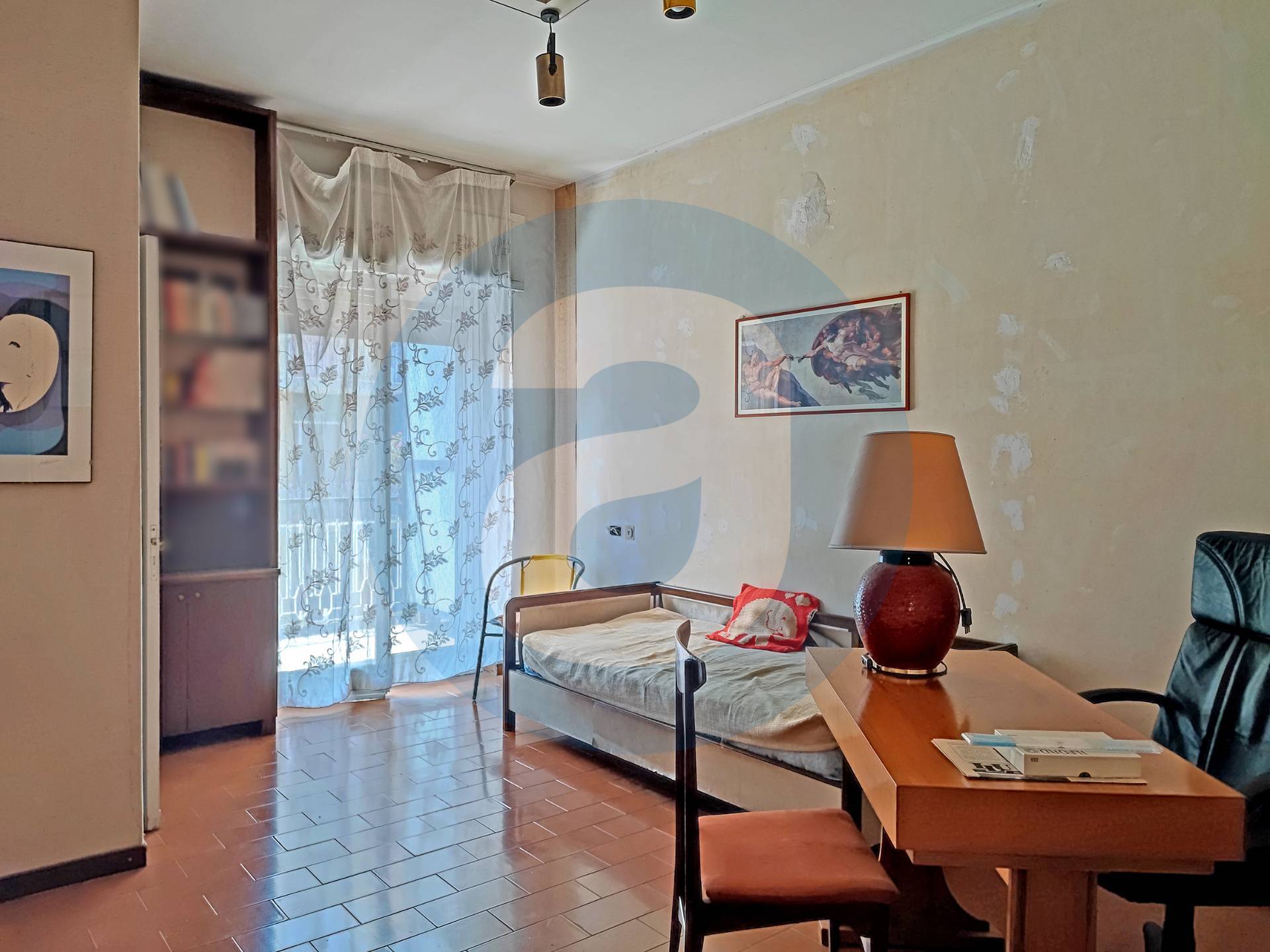 Appartamento di  6 vani /210 mq  a Bari - Murat (zona Murat)