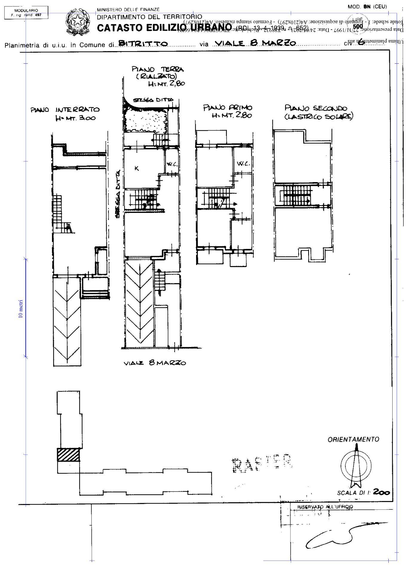 Villa (zona residenziale) di  5 vani /245 mq  a Bitritto