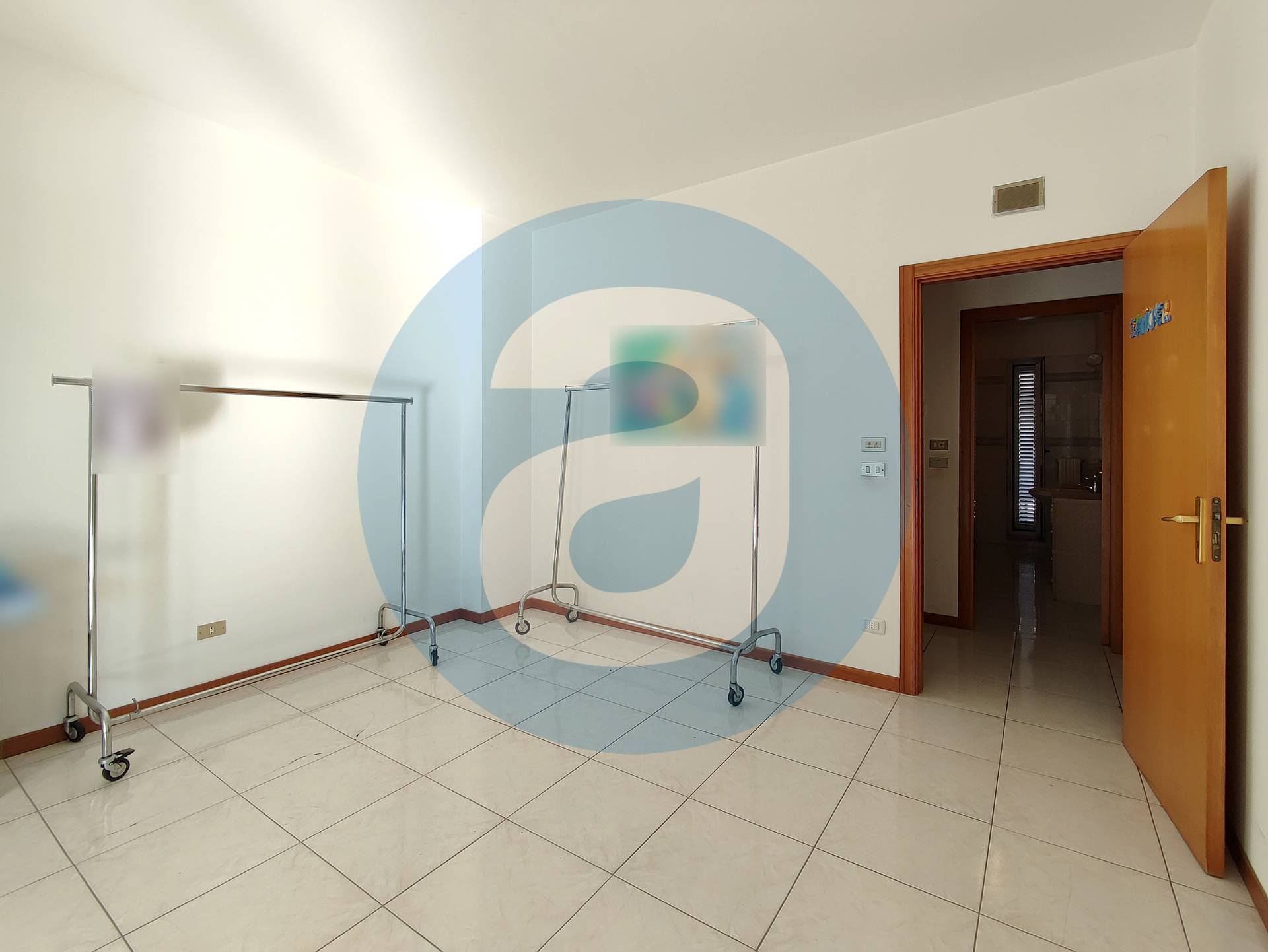 Appartamento di  4 vani /141 mq  a Bari - San Pasquale alta (zona S. Pasquale)