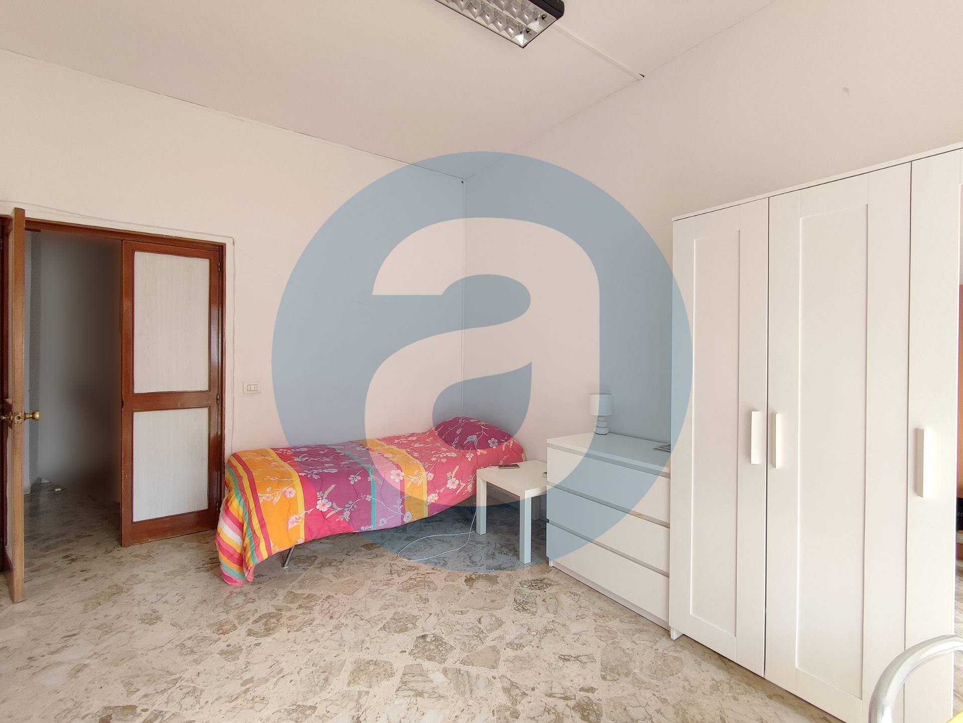 Appartamento di  5 vani /128 mq  a Bari - Murat (zona Murat)