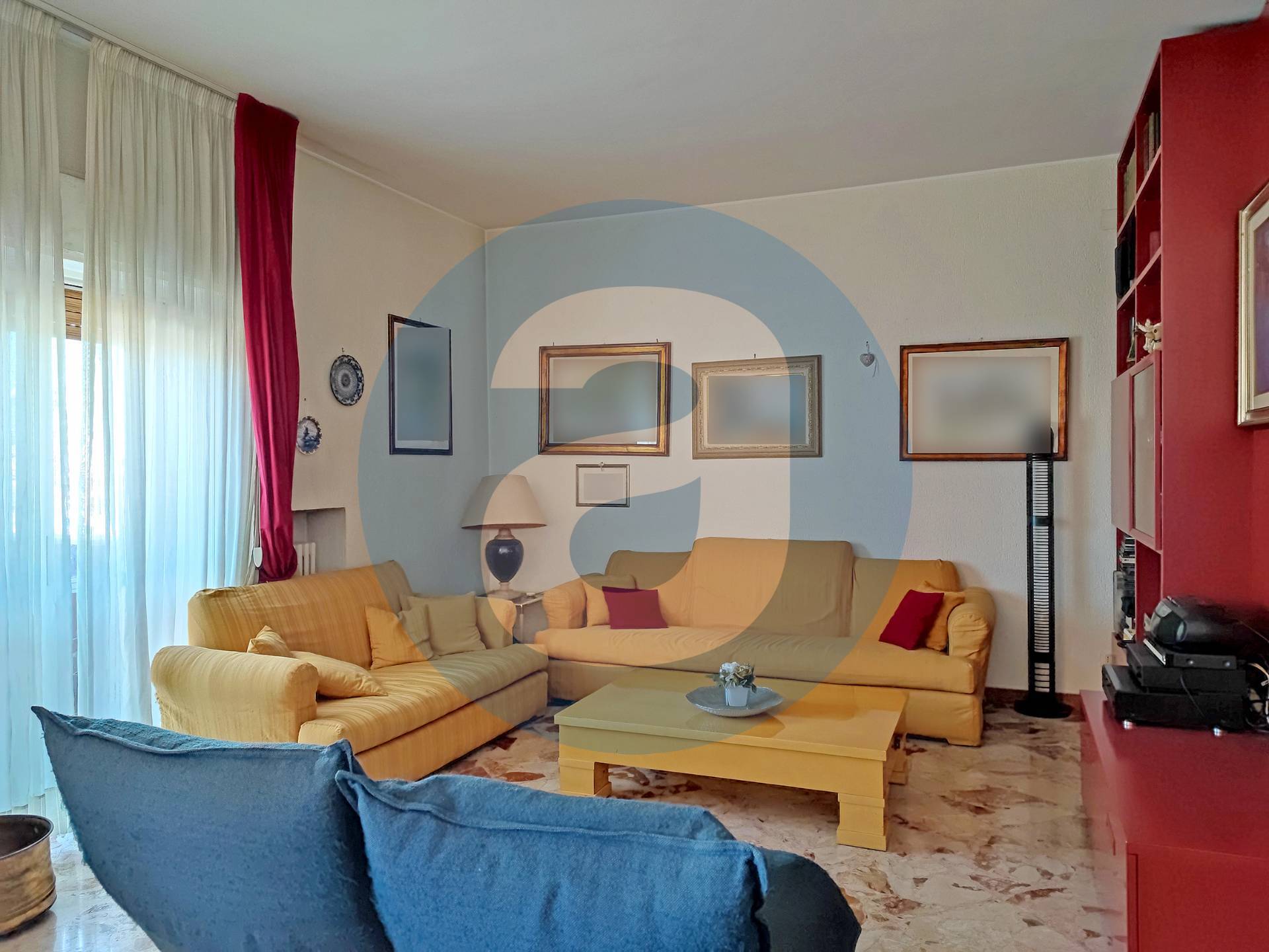 Appartamento di  4 vani /128 mq  a Bari - Picone (zona Picone)