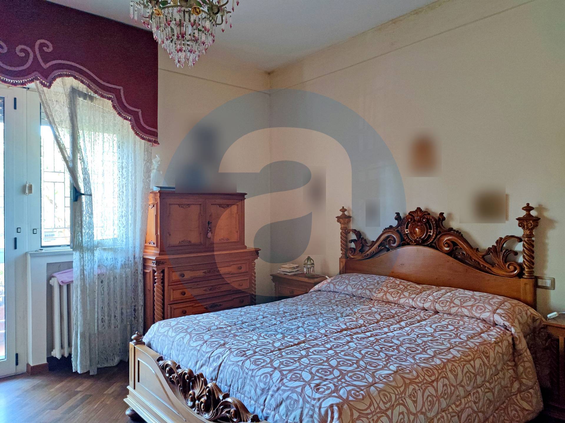 Appartamento di  4 vani /155 mq  a Bari - Poggiofranco (zona Poggiofranco)