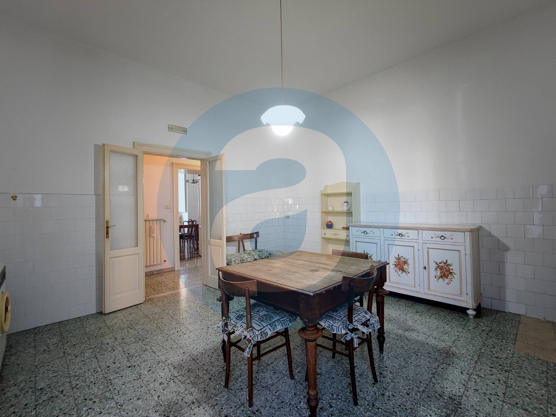 Appartamento di  3 vani /105 mq  a Bari - Murat (zona Murat)