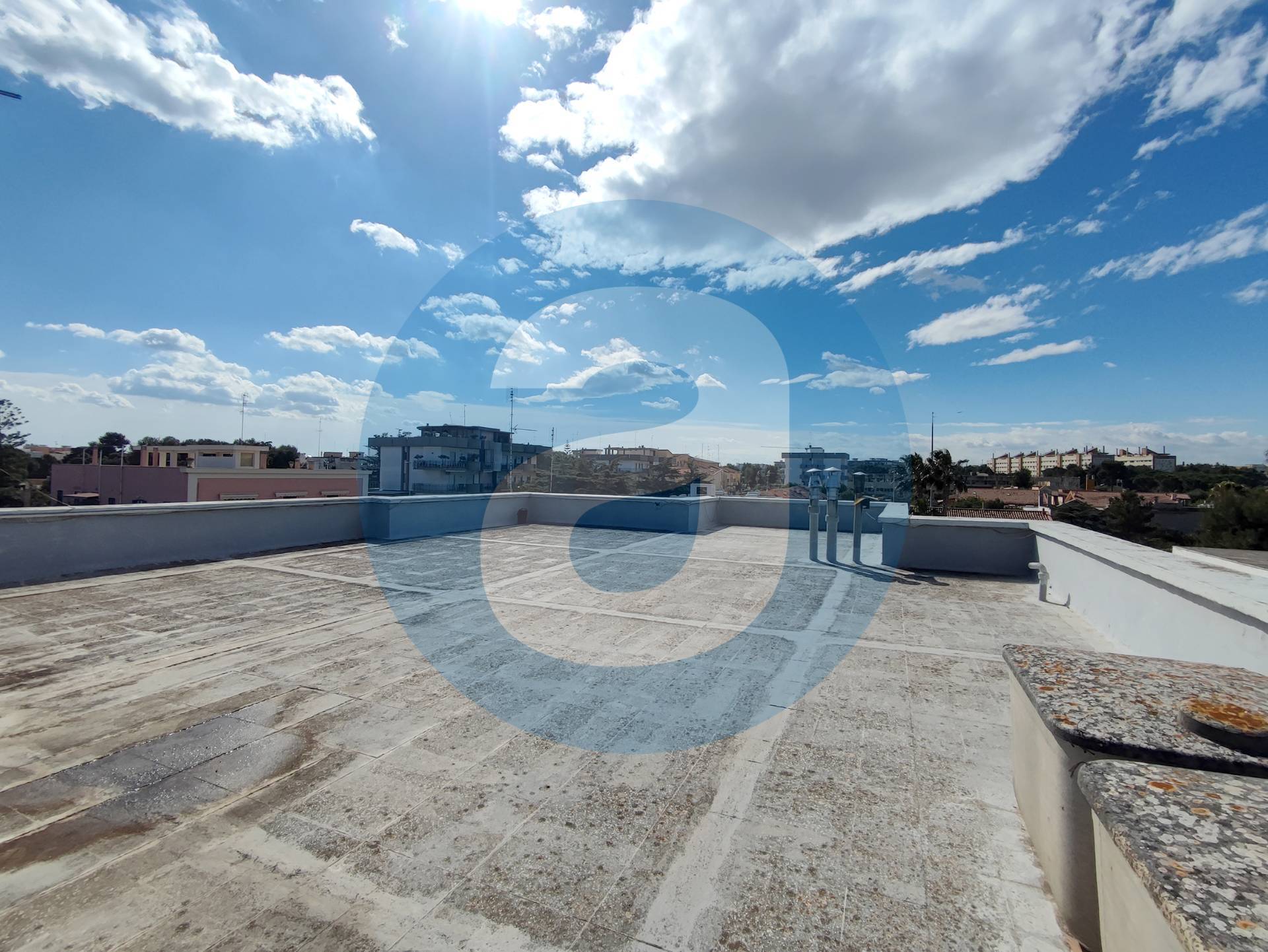 Villa (zona residenziale) di  6 vani /400 mq  a Bari - Santo Spirito (zona S. Spirito)