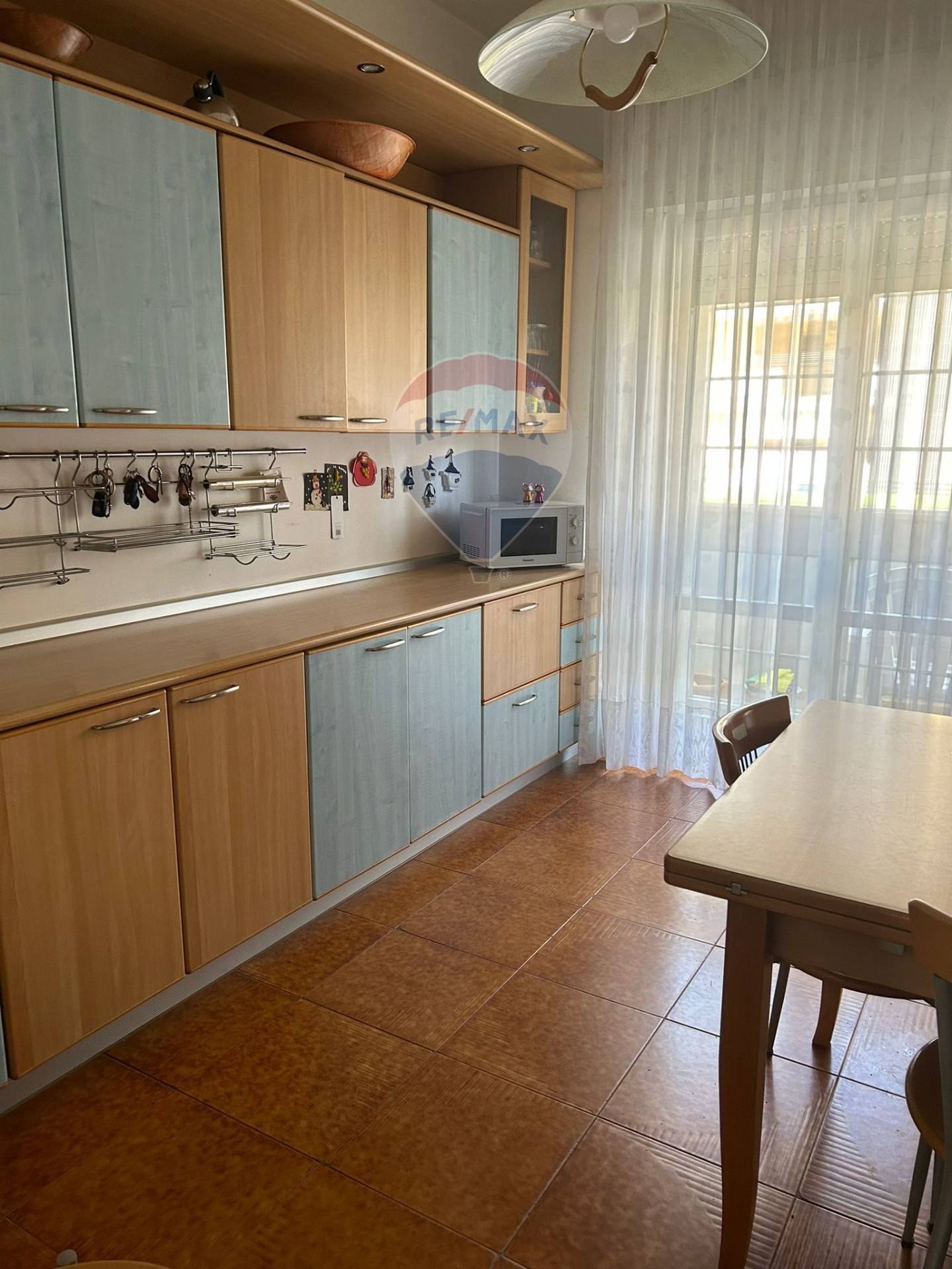 Appartamento di  4 vani /120 mq  a Bari - San Paolo (zona San Paolo)