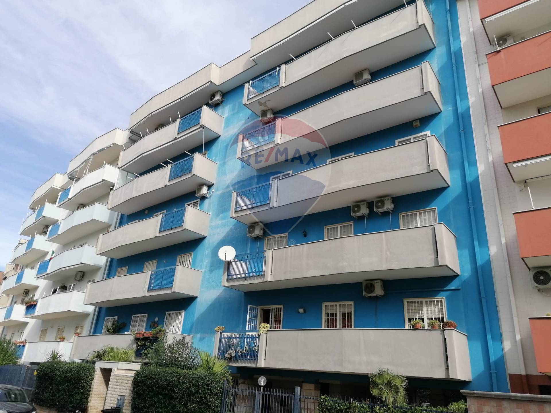 Appartamento di  4 vani /120 mq  a Bari - San Paolo (zona San Paolo)